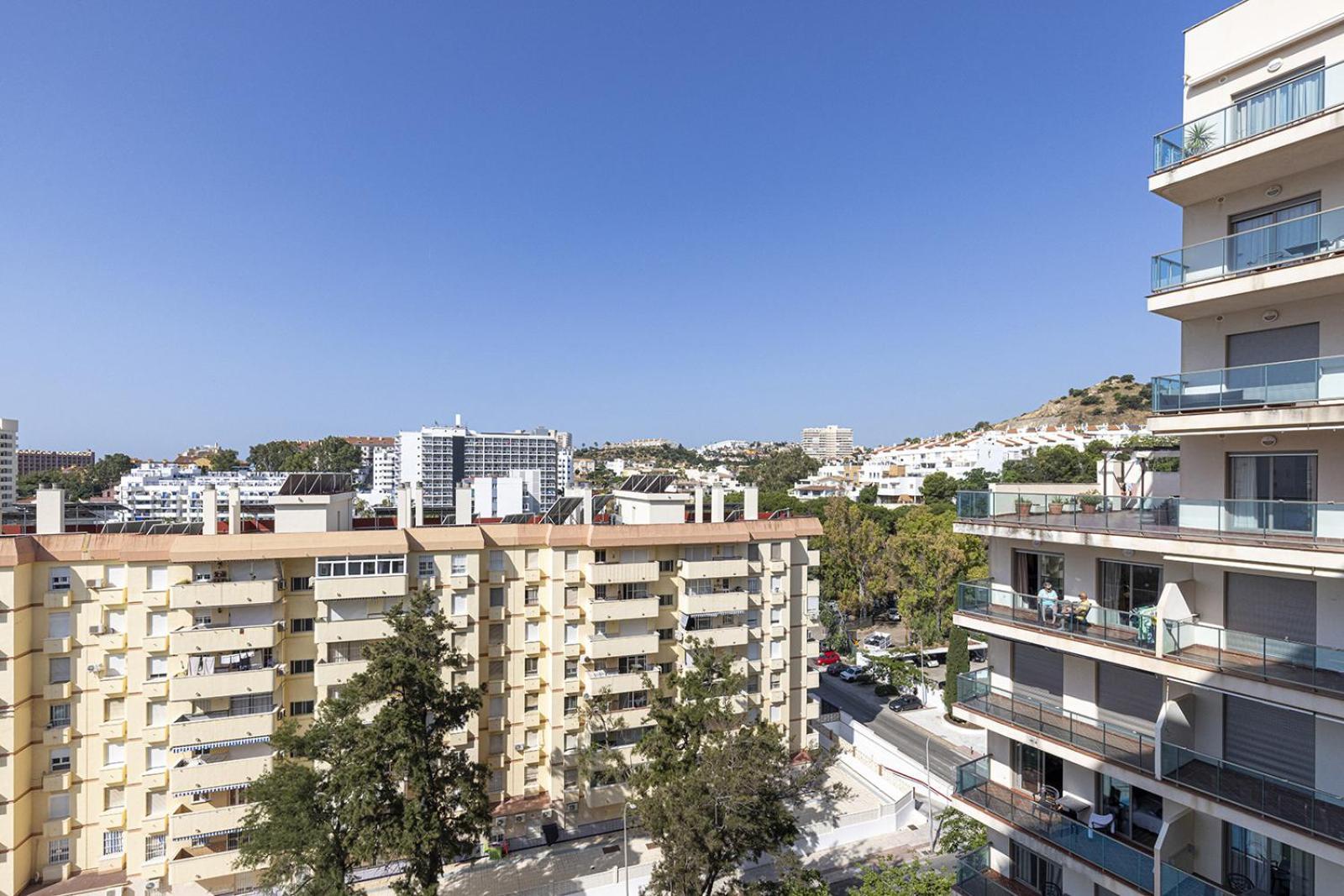 Apartment 004 Sea Views Pierre & 250m To The Benalmadena