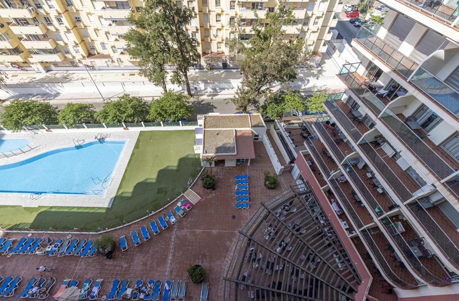 Apartment 004 Sea Views Pierre & 250m To The Benalmadena